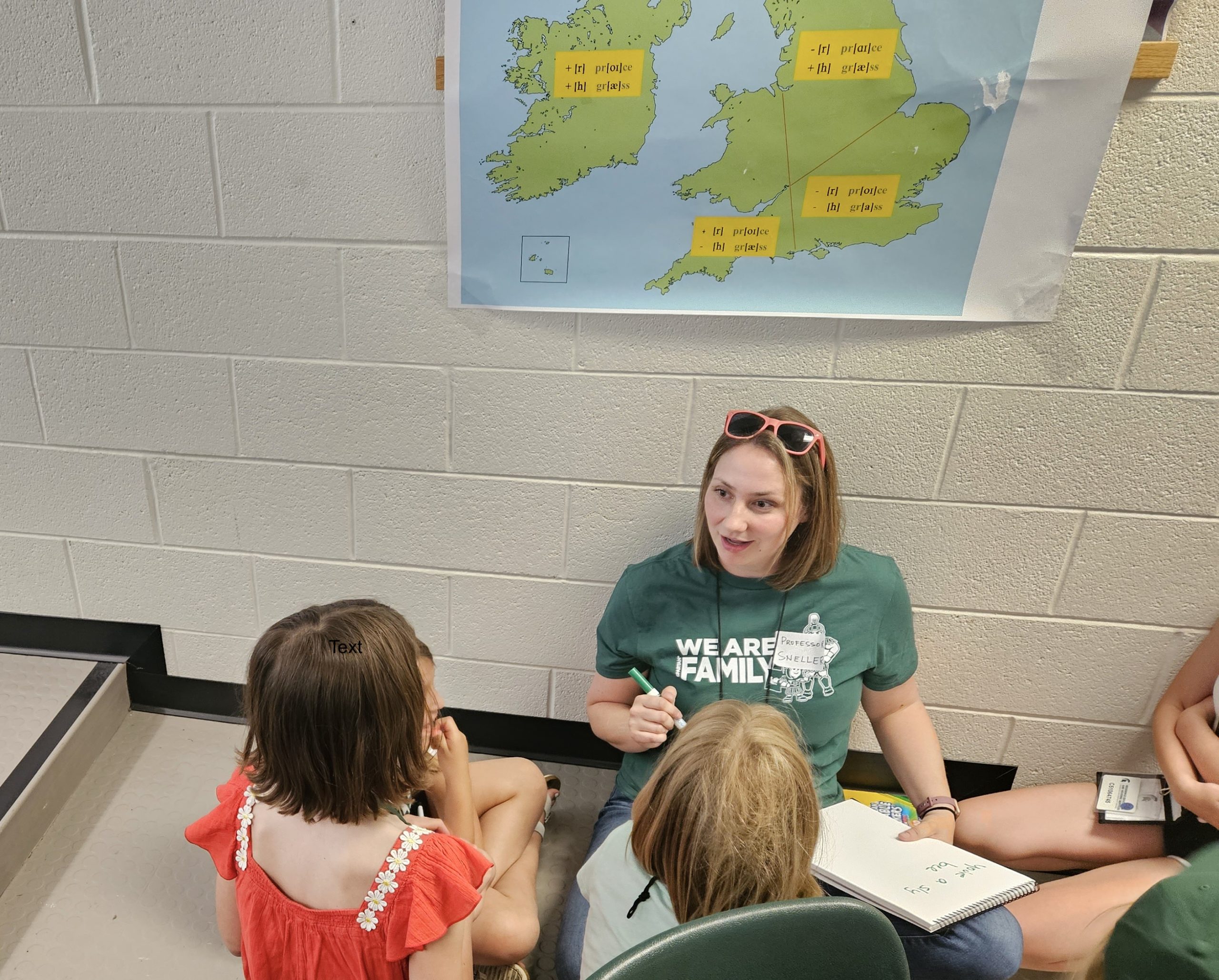 Read more about the article Sociolinguistics Lab Brings Magic and a Word Battle to Grandparents University